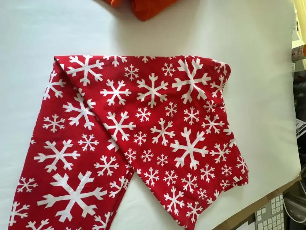 No Boundaries Red and White Snowflake Print Pajama Leggings